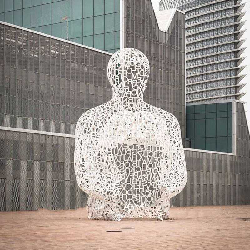 不銹鋼雕塑工廠，鏤空不銹鋼人物雕塑